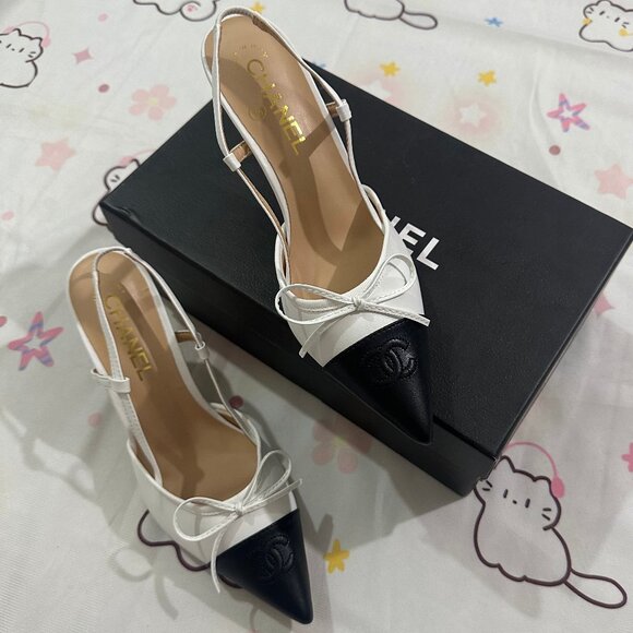 CHANEL Mary Jane Women's Black And White High Heels - Picture 2 of 6